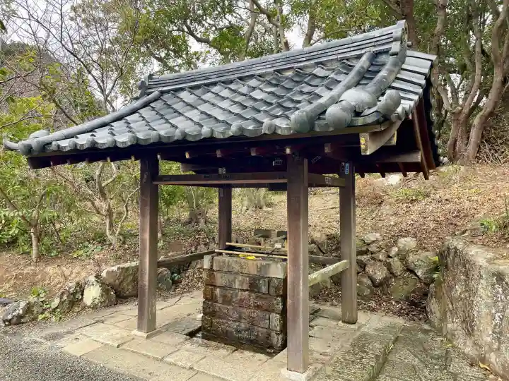 愛染明王堂の{uncategorized: "未分類", other: "その他", undefined: "問題あり", building: "その他建物", grave: "お墓", sacred_gate: "鳥居", guardian: "狛犬", statue: "像", buddha: "仏像", history: "歴史", nature: "自然", garden: "庭園", animal: "動物", pagoda: "塔", temizu: "手水舎", mountain_gate: "山門・神門", sanctuary: "本殿・本堂", subordinate: "末社・摂社", art: "芸術", scenery: "景色", jizo: "地蔵", ema: "絵馬", goshuin: "御朱印", omikuji: "おみくじ", items: "授与品その他", amulet: "お守り", goshuincho: "御朱印帳", eats: "食事", festival: "お祭り", votive_dance: "神楽", shichigosan: "七五三参", wedding: "結婚式", experience: "体験その他", initially: "初詣", around: "周辺", anti_infection: "感染症対策"}
