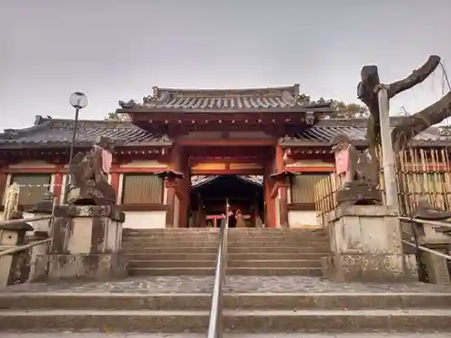 氷室神社の山門