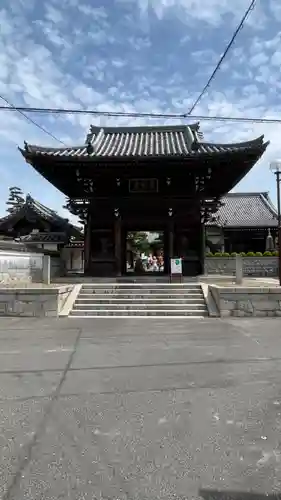 常楽寺の山門