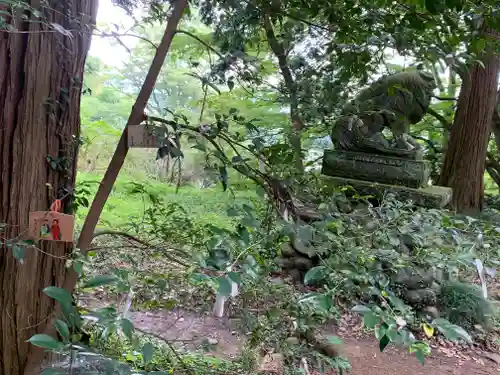 静神社の狛犬