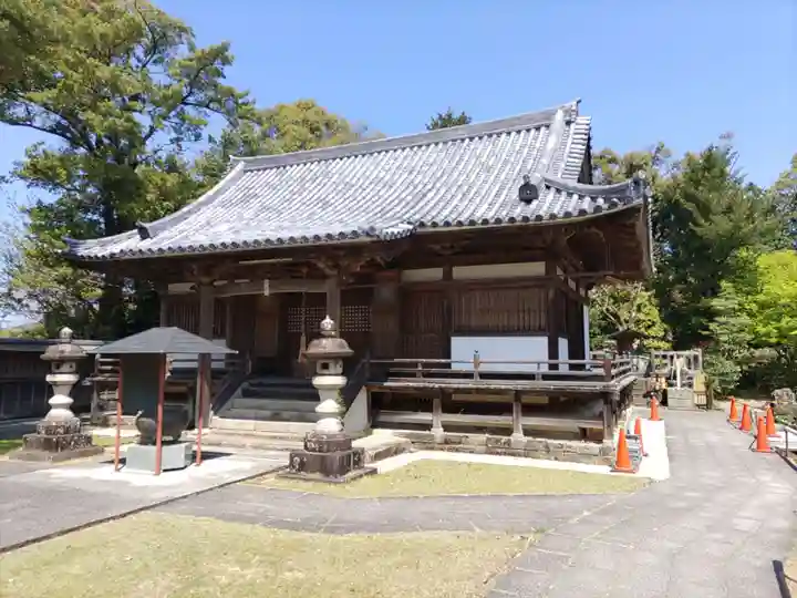 高山寺の本殿・本堂