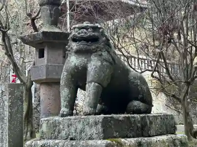 新海三社神社の{uncategorized: "未分類", other: "その他", undefined: "問題あり", building: "その他建物", grave: "お墓", sacred_gate: "鳥居", guardian: "狛犬", statue: "像", buddha: "仏像", history: "歴史", nature: "自然", garden: "庭園", animal: "動物", pagoda: "塔", temizu: "手水舎", mountain_gate: "山門・神門", sanctuary: "本殿・本堂", subordinate: "末社・摂社", art: "芸術", scenery: "景色", jizo: "地蔵", ema: "絵馬", goshuin: "御朱印", omikuji: "おみくじ", items: "授与品その他", amulet: "お守り", goshuincho: "御朱印帳", eats: "食事", festival: "お祭り", votive_dance: "神楽", shichigosan: "七五三参", wedding: "結婚式", experience: "体験その他", initially: "初詣", around: "周辺", anti_infection: "感染症対策"}