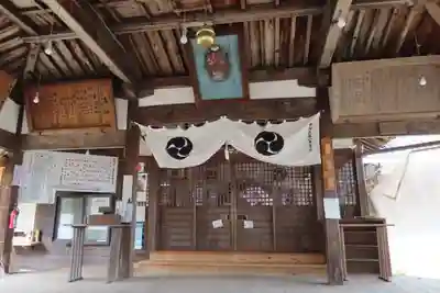 中倉神社の本殿・本堂