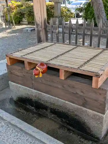 豊国神社の{uncategorized: "未分類", other: "その他", undefined: "問題あり", building: "その他建物", grave: "お墓", sacred_gate: "鳥居", guardian: "狛犬", statue: "像", buddha: "仏像", history: "歴史", nature: "自然", garden: "庭園", animal: "動物", pagoda: "塔", temizu: "手水舎", mountain_gate: "山門・神門", sanctuary: "本殿・本堂", subordinate: "末社・摂社", art: "芸術", scenery: "景色", jizo: "地蔵", ema: "絵馬", goshuin: "御朱印", omikuji: "おみくじ", items: "授与品その他", amulet: "お守り", goshuincho: "御朱印帳", eats: "食事", festival: "お祭り", votive_dance: "神楽", shichigosan: "七五三参", wedding: "結婚式", experience: "体験その他", initially: "初詣", around: "周辺", anti_infection: "感染症対策"}