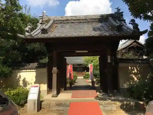 松雲院の山門・神門