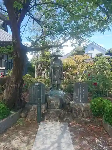 退魔寺(厄除茂呂不動尊)の像