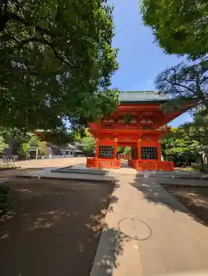 穴八幡宮の{uncategorized: "未分類", other: "その他", undefined: "問題あり", building: "その他建物", grave: "お墓", sacred_gate: "鳥居", guardian: "狛犬", statue: "像", buddha: "仏像", history: "歴史", nature: "自然", garden: "庭園", animal: "動物", pagoda: "塔", temizu: "手水舎", mountain_gate: "山門・神門", sanctuary: "本殿・本堂", subordinate: "末社・摂社", art: "芸術", scenery: "景色", jizo: "地蔵", ema: "絵馬", goshuin: "御朱印", omikuji: "おみくじ", items: "授与品その他", amulet: "お守り", goshuincho: "御朱印帳", eats: "食事", festival: "お祭り", votive_dance: "神楽", shichigosan: "七五三参", wedding: "結婚式", experience: "体験その他", initially: "初詣", around: "周辺", anti_infection: "感染症対策"}
