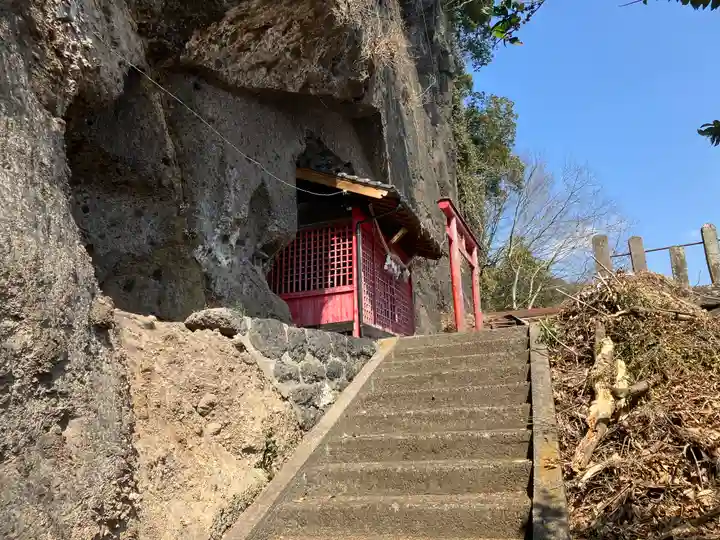 岩下火伏稲荷神社(大分県)