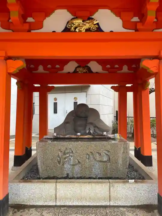 穴八幡宮の{uncategorized: "未分類", other: "その他", undefined: "問題あり", building: "その他建物", grave: "お墓", sacred_gate: "鳥居", guardian: "狛犬", statue: "像", buddha: "仏像", history: "歴史", nature: "自然", garden: "庭園", animal: "動物", pagoda: "塔", temizu: "手水舎", mountain_gate: "山門・神門", sanctuary: "本殿・本堂", subordinate: "末社・摂社", art: "芸術", scenery: "景色", jizo: "地蔵", ema: "絵馬", goshuin: "御朱印", omikuji: "おみくじ", items: "授与品その他", amulet: "お守り", goshuincho: "御朱印帳", eats: "食事", festival: "お祭り", votive_dance: "神楽", shichigosan: "七五三参", wedding: "結婚式", experience: "体験その他", initially: "初詣", around: "周辺", anti_infection: "感染症対策"}
