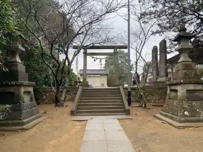 椿ノ海　水神社の{uncategorized: "未分類", other: "その他", undefined: "問題あり", building: "その他建物", grave: "お墓", sacred_gate: "鳥居", guardian: "狛犬", statue: "像", buddha: "仏像", history: "歴史", nature: "自然", garden: "庭園", animal: "動物", pagoda: "塔", temizu: "手水舎", mountain_gate: "山門・神門", sanctuary: "本殿・本堂", subordinate: "末社・摂社", art: "芸術", scenery: "景色", jizo: "地蔵", ema: "絵馬", goshuin: "御朱印", omikuji: "おみくじ", items: "授与品その他", amulet: "お守り", goshuincho: "御朱印帳", eats: "食事", festival: "お祭り", votive_dance: "神楽", shichigosan: "七五三参", wedding: "結婚式", experience: "体験その他", initially: "初詣", around: "周辺", anti_infection: "感染症対策"}