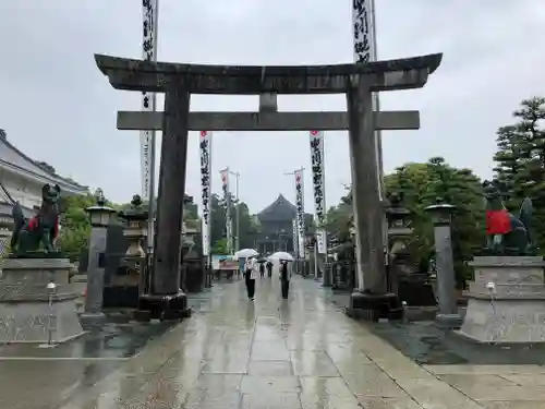 豊川閣　妙厳寺の鳥居