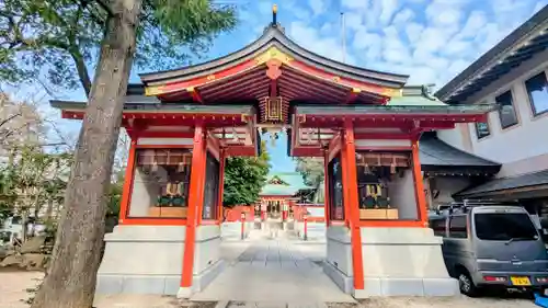 馬橋稲荷神社の山門・神門
