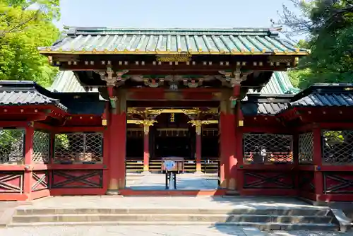 根津神社の山門