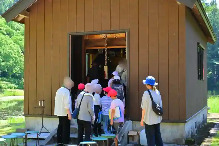 郡殿の池弁財天社(新潟県)