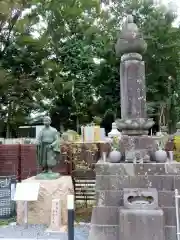 見立寺の像