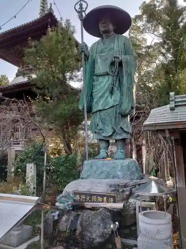 立江寺の像