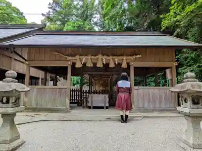 佐那神社の本殿・本堂