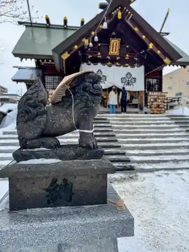 札幌諏訪神社の狛犬