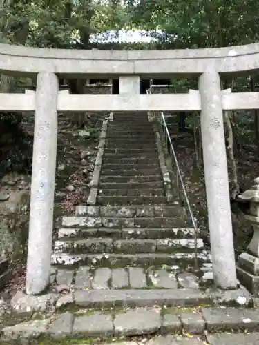 住吉神社の{uncategorized: "未分類", other: "その他", undefined: "問題あり", building: "その他建物", grave: "お墓", sacred_gate: "鳥居", guardian: "狛犬", statue: "像", buddha: "仏像", history: "歴史", nature: "自然", garden: "庭園", animal: "動物", pagoda: "塔", temizu: "手水舎", mountain_gate: "山門・神門", sanctuary: "本殿・本堂", subordinate: "末社・摂社", art: "芸術", scenery: "景色", jizo: "地蔵", ema: "絵馬", goshuin: "御朱印", omikuji: "おみくじ", items: "授与品その他", amulet: "お守り", goshuincho: "御朱印帳", eats: "食事", festival: "お祭り", votive_dance: "神楽", shichigosan: "七五三参", wedding: "結婚式", experience: "体験その他", initially: "初詣", around: "周辺", anti_infection: "感染症対策"}