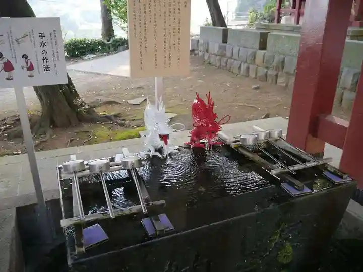 伊豆山神社の手水舎