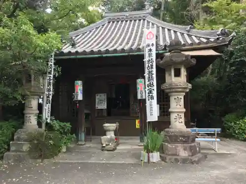 弥勒寺の本殿・本堂