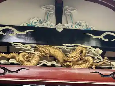 新屋山神社の芸術