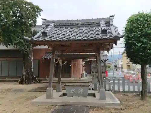 白山神社の手水舎