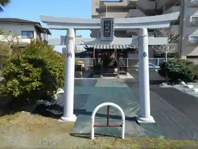 八咫烏神社の鳥居