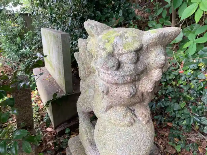 八幡神社の狛犬