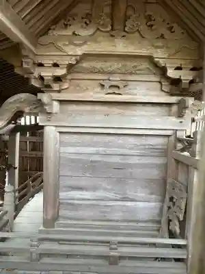 樹玉神社の{uncategorized: "未分類", other: "その他", undefined: "問題あり", building: "その他建物", grave: "お墓", sacred_gate: "鳥居", guardian: "狛犬", statue: "像", buddha: "仏像", history: "歴史", nature: "自然", garden: "庭園", animal: "動物", pagoda: "塔", temizu: "手水舎", mountain_gate: "山門・神門", sanctuary: "本殿・本堂", subordinate: "末社・摂社", art: "芸術", scenery: "景色", jizo: "地蔵", ema: "絵馬", goshuin: "御朱印", omikuji: "おみくじ", items: "授与品その他", amulet: "お守り", goshuincho: "御朱印帳", eats: "食事", festival: "お祭り", votive_dance: "神楽", shichigosan: "七五三参", wedding: "結婚式", experience: "体験その他", initially: "初詣", around: "周辺", anti_infection: "感染症対策"}