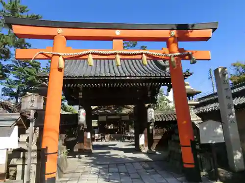 下御霊神社の鳥居