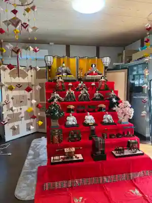 大東寺の{uncategorized: "未分類", other: "その他", undefined: "問題あり", building: "その他建物", grave: "お墓", sacred_gate: "鳥居", guardian: "狛犬", statue: "像", buddha: "仏像", history: "歴史", nature: "自然", garden: "庭園", animal: "動物", pagoda: "塔", temizu: "手水舎", mountain_gate: "山門・神門", sanctuary: "本殿・本堂", subordinate: "末社・摂社", art: "芸術", scenery: "景色", jizo: "地蔵", ema: "絵馬", goshuin: "御朱印", omikuji: "おみくじ", items: "授与品その他", amulet: "お守り", goshuincho: "御朱印帳", eats: "食事", festival: "お祭り", votive_dance: "神楽", shichigosan: "七五三参", wedding: "結婚式", experience: "体験その他", initially: "初詣", around: "周辺", anti_infection: "感染症対策"}