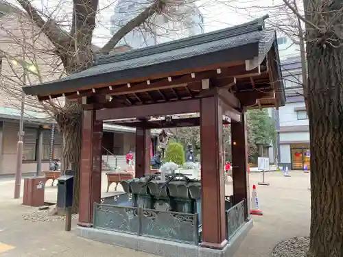 とげぬき地蔵尊 高岩寺の手水舎