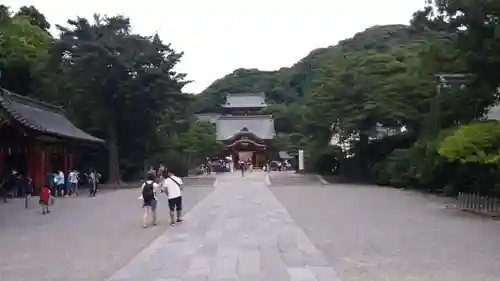 鶴岡八幡宮の建物その他