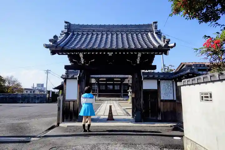 西岸寺の山門・神門