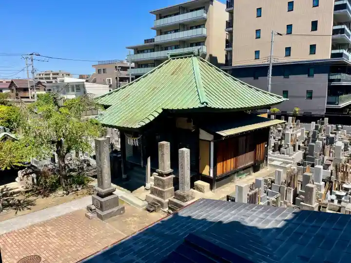 善立寺の{uncategorized: "未分類", other: "その他", undefined: "問題あり", building: "その他建物", grave: "お墓", sacred_gate: "鳥居", guardian: "狛犬", statue: "像", buddha: "仏像", history: "歴史", nature: "自然", garden: "庭園", animal: "動物", pagoda: "塔", temizu: "手水舎", mountain_gate: "山門・神門", sanctuary: "本殿・本堂", subordinate: "末社・摂社", art: "芸術", scenery: "景色", jizo: "地蔵", ema: "絵馬", goshuin: "御朱印", omikuji: "おみくじ", items: "授与品その他", amulet: "お守り", goshuincho: "御朱印帳", eats: "食事", festival: "お祭り", votive_dance: "神楽", shichigosan: "七五三参", wedding: "結婚式", experience: "体験その他", initially: "初詣", around: "周辺", anti_infection: "感染症対策"}