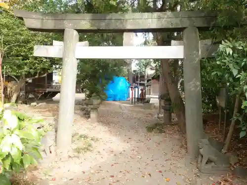 葛西神社の{uncategorized: "未分類", other: "その他", undefined: "問題あり", building: "その他建物", grave: "お墓", sacred_gate: "鳥居", guardian: "狛犬", statue: "像", buddha: "仏像", history: "歴史", nature: "自然", garden: "庭園", animal: "動物", pagoda: "塔", temizu: "手水舎", mountain_gate: "山門・神門", sanctuary: "本殿・本堂", subordinate: "末社・摂社", art: "芸術", scenery: "景色", jizo: "地蔵", ema: "絵馬", goshuin: "御朱印", omikuji: "おみくじ", items: "授与品その他", amulet: "お守り", goshuincho: "御朱印帳", eats: "食事", festival: "お祭り", votive_dance: "神楽", shichigosan: "七五三参", wedding: "結婚式", experience: "体験その他", initially: "初詣", around: "周辺", anti_infection: "感染症対策"}