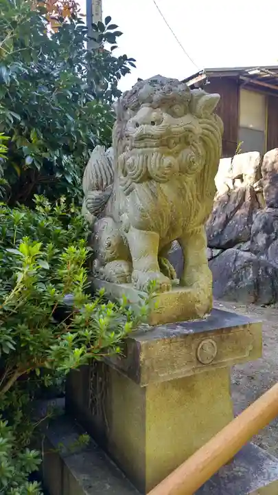 屋島神社(讃岐東照宮)の狛犬