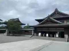 寒川神社の建物その他