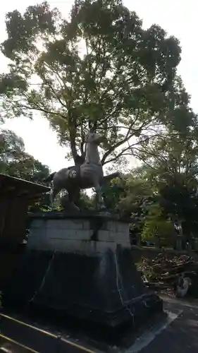 冠纓神社の狛犬