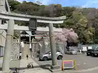 根岸八幡神社の鳥居