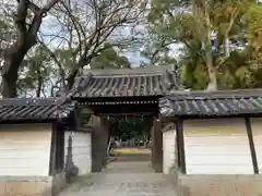 魚吹八幡神社の山門