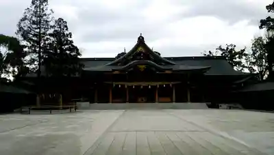 寒川神社の本殿・本堂