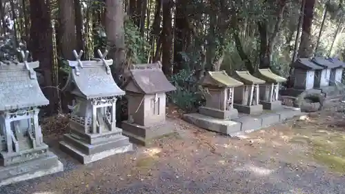 鹿嶋高房神社の末社