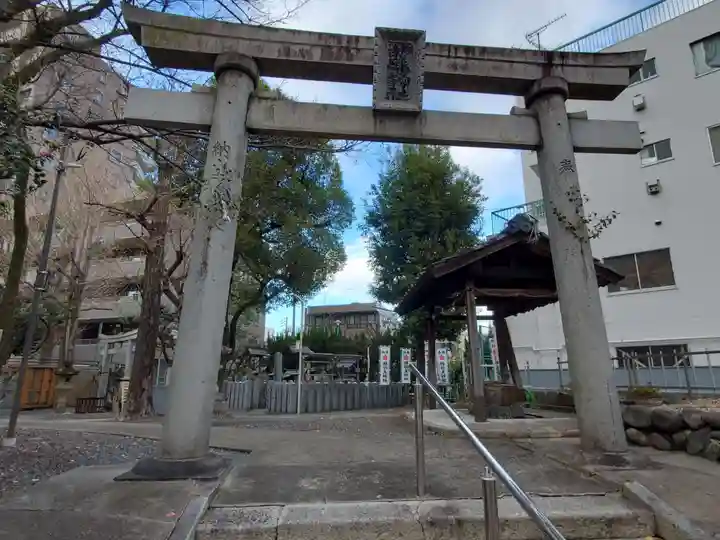 物部神社の鳥居