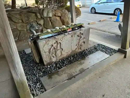 金ヶ作熊野神社の{uncategorized: "未分類", other: "その他", undefined: "問題あり", building: "その他建物", grave: "お墓", sacred_gate: "鳥居", guardian: "狛犬", statue: "像", buddha: "仏像", history: "歴史", nature: "自然", garden: "庭園", animal: "動物", pagoda: "塔", temizu: "手水舎", mountain_gate: "山門・神門", sanctuary: "本殿・本堂", subordinate: "末社・摂社", art: "芸術", scenery: "景色", jizo: "地蔵", ema: "絵馬", goshuin: "御朱印", omikuji: "おみくじ", items: "授与品その他", amulet: "お守り", goshuincho: "御朱印帳", eats: "食事", festival: "お祭り", votive_dance: "神楽", shichigosan: "七五三参", wedding: "結婚式", experience: "体験その他", initially: "初詣", around: "周辺", anti_infection: "感染症対策"}
