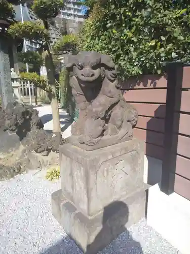 太田杉山神社・横濱水天宮の狛犬