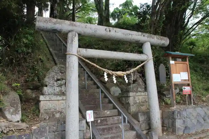 阿久津「田村神社」(郡山市阿久津町)旧社名:伊豆箱根三嶋三社の鳥居