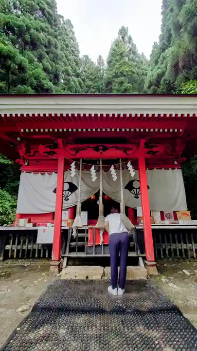 御座石神社(秋田県)