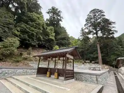 安志加茂神社の{uncategorized: "未分類", other: "その他", undefined: "問題あり", building: "その他建物", grave: "お墓", sacred_gate: "鳥居", guardian: "狛犬", statue: "像", buddha: "仏像", history: "歴史", nature: "自然", garden: "庭園", animal: "動物", pagoda: "塔", temizu: "手水舎", mountain_gate: "山門・神門", sanctuary: "本殿・本堂", subordinate: "末社・摂社", art: "芸術", scenery: "景色", jizo: "地蔵", ema: "絵馬", goshuin: "御朱印", omikuji: "おみくじ", items: "授与品その他", amulet: "お守り", goshuincho: "御朱印帳", eats: "食事", festival: "お祭り", votive_dance: "神楽", shichigosan: "七五三参", wedding: "結婚式", experience: "体験その他", initially: "初詣", around: "周辺", anti_infection: "感染症対策"}